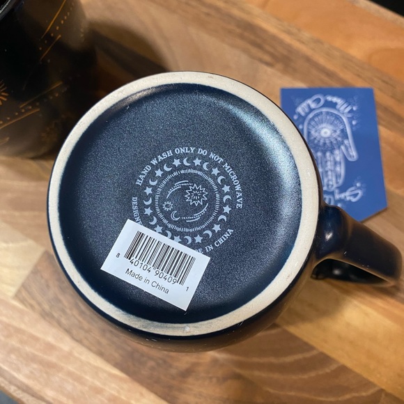 NEW “Stay Wild Moon Child” Navy & Gold Mug - Picture 3 of 7